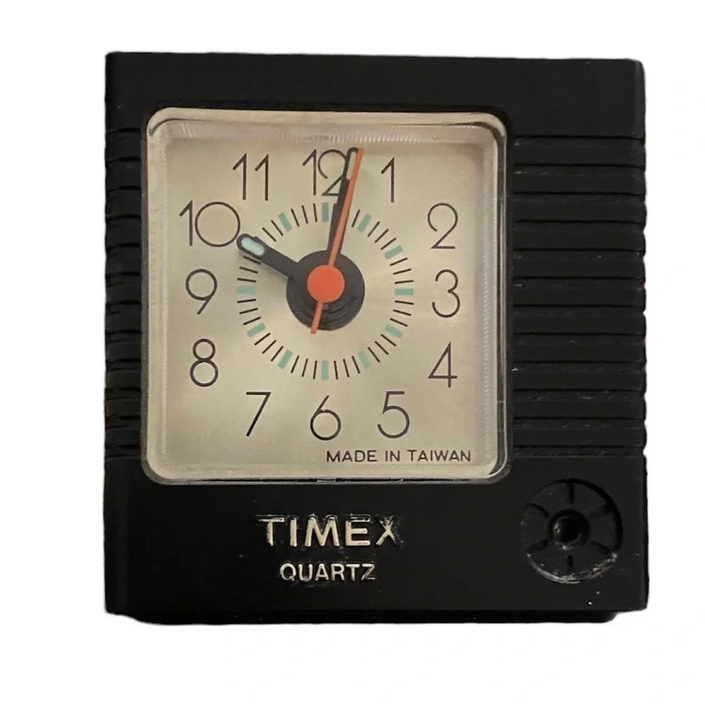 Vintage Timex Model 7809 Travel Alarm Black